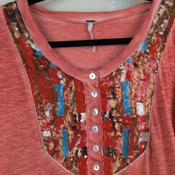 Free People Sequined Long Sleeve Henley Top Size M Boho Festival Western - Picture 6 of 11